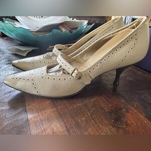 Vintage 60's leather pumps